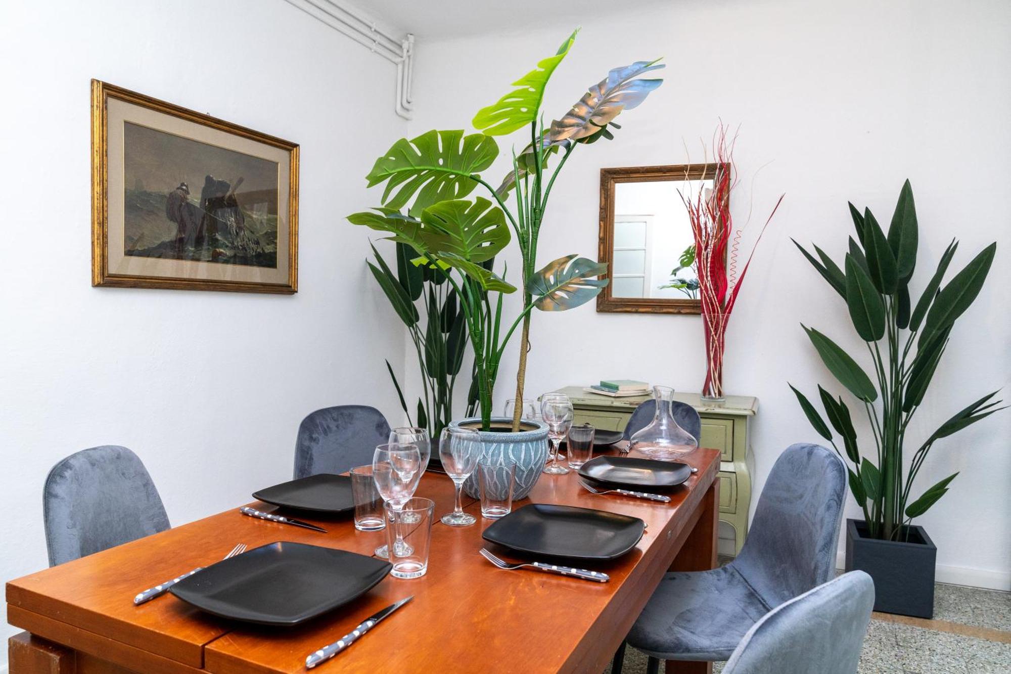 Historic Apt In The Center Of Lucca With Balcony Apartment Bagian luar foto
