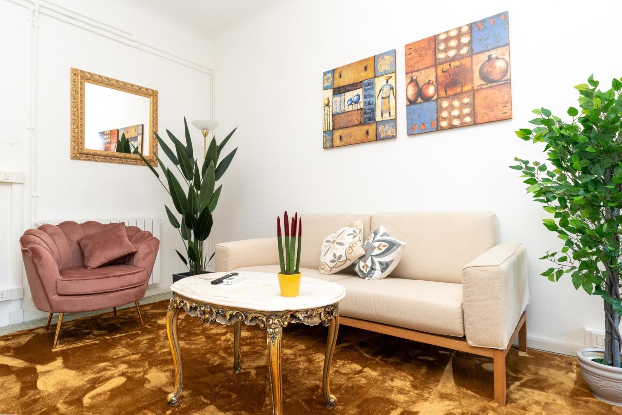 Historic Apt In The Center Of Lucca With Balcony Apartment Bagian luar foto